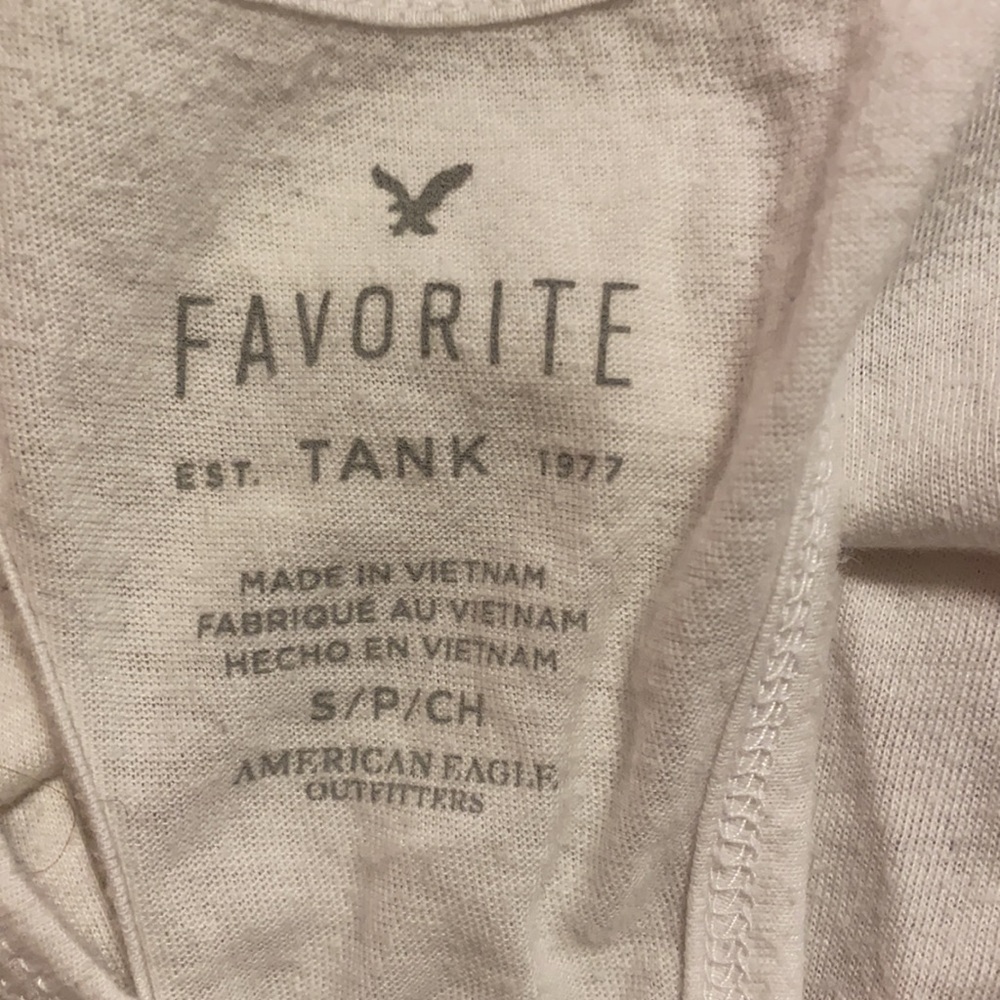⭐️ FREE with any purchase! AE Favorite Tank! - Picture 5 of 5